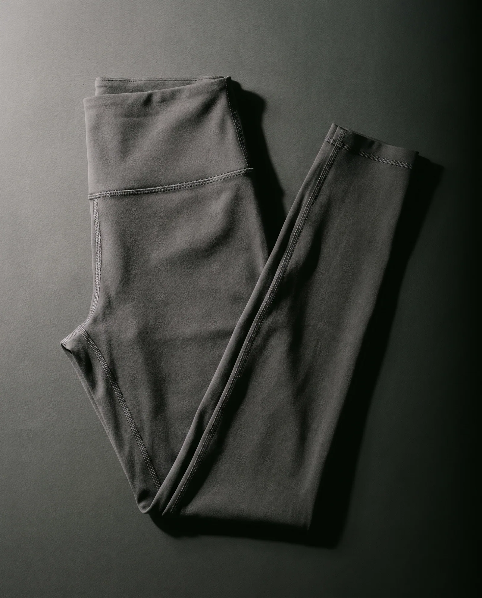 Carriage Legging — High rise, full length, squat-tested opaque.